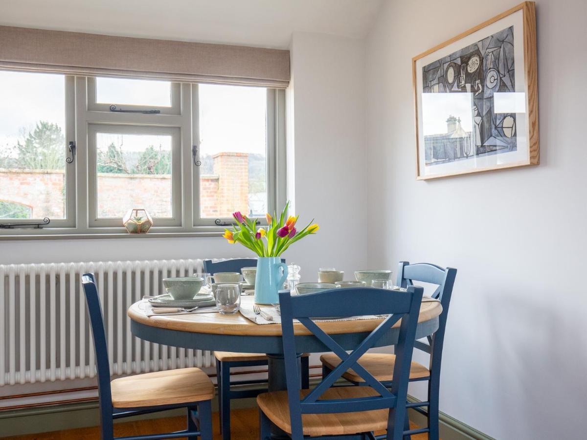 Chestnut Cottage Уинчкомб Экстерьер фото