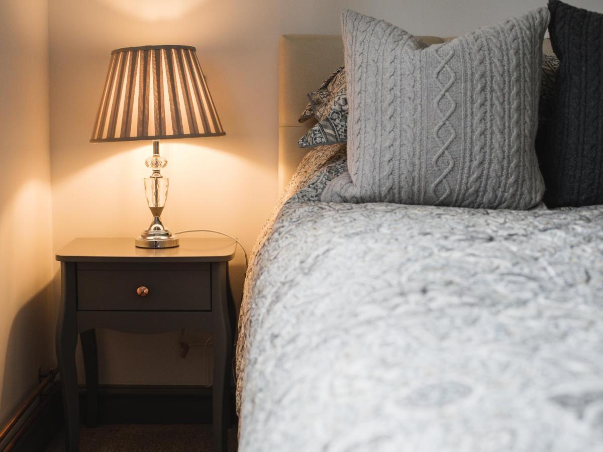 Chestnut Cottage Уинчкомб Экстерьер фото